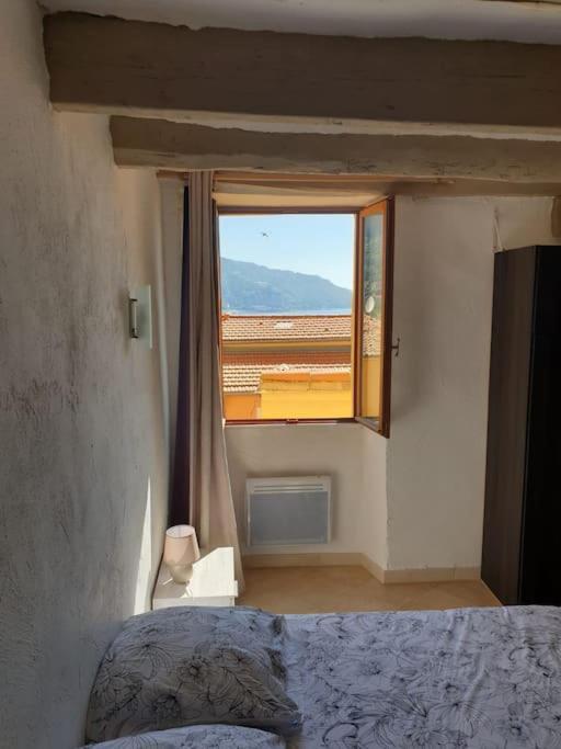 Duplex Vue Mer 50M De La Plage Des Sablettes Menton Exterior photo