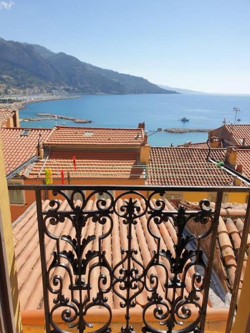 Duplex Vue Mer 50M De La Plage Des Sablettes Menton Exterior photo